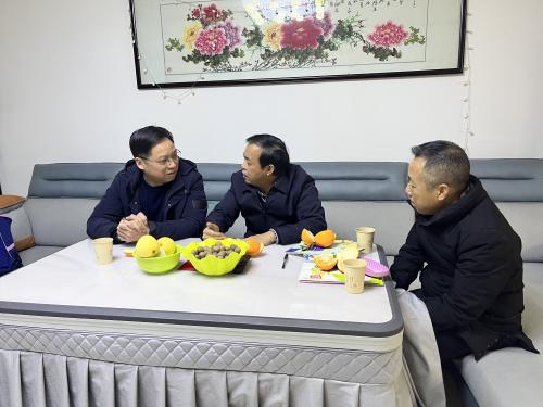 真情關(guān)懷送祝福 走訪慰問(wèn)暖人心 ——衡陽(yáng)幼兒師專開(kāi)展春節(jié)前走訪慰問(wèn)活動(dòng)