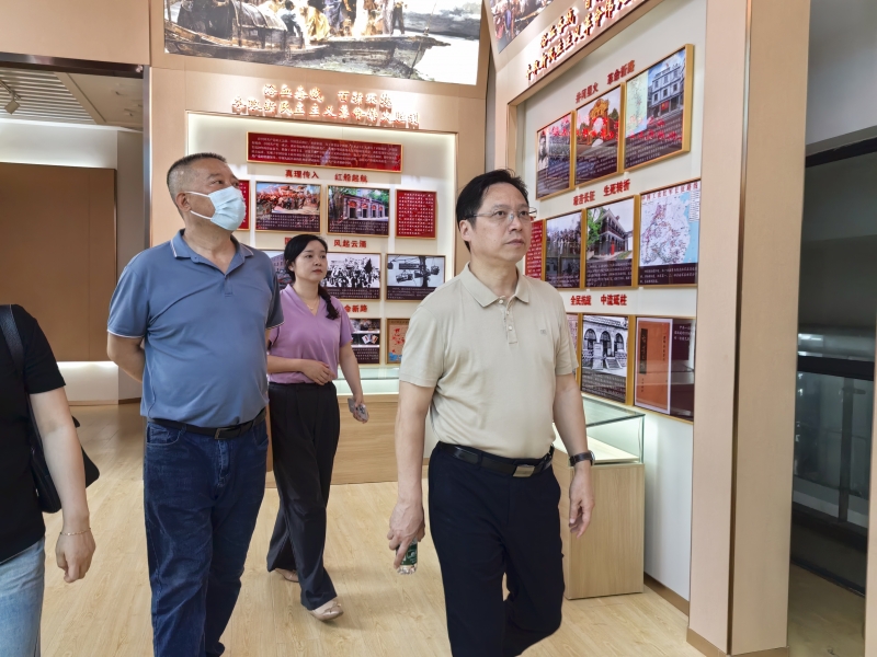 李來清帶隊(duì)赴汕頭考察調(diào)研玩具設(shè)計(jì)與制作專業(yè)新路徑