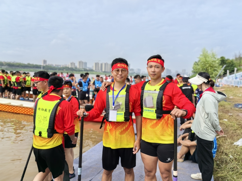 我校兩位青年教師被衡陽市教育局點名表揚！