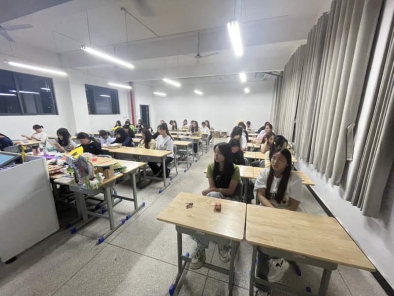 現(xiàn)代服務(wù)與管理系 | 預(yù)防詐騙主題班會(huì)