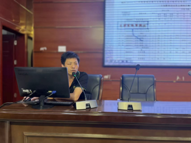 信息技術(shù)系2025級(jí)人才培養(yǎng)方案解讀專題講座順利舉行