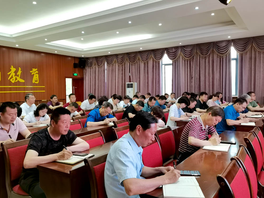 衡陽幼高專機關(guān)一、二、三支部開展“學(xué)史崇德 傳承紅色精神”黨史宣講活動