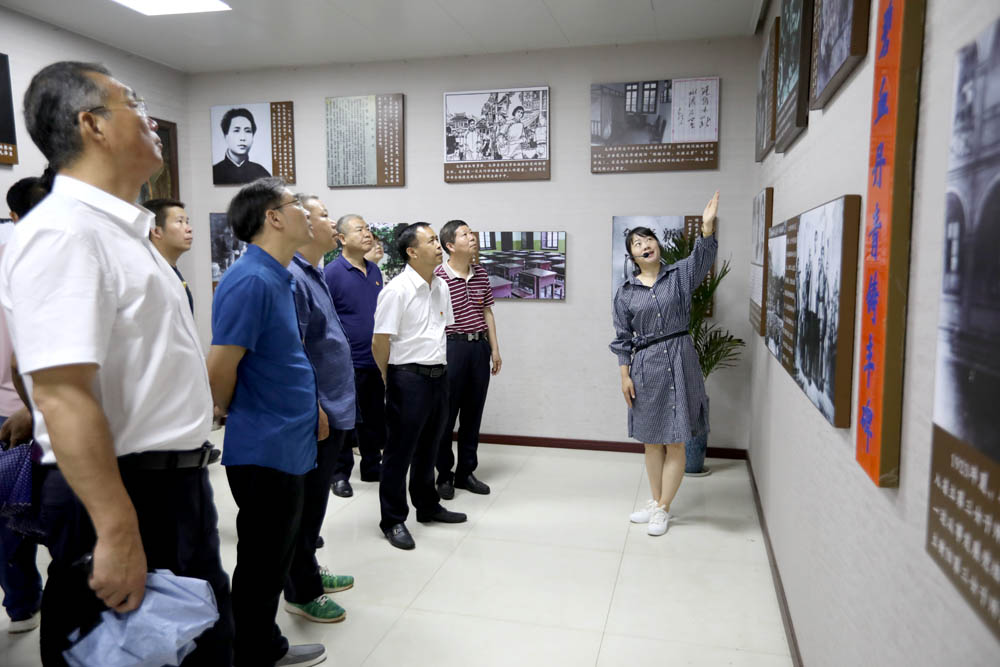 衡陽幼高專機關(guān)一、二、三支部開展“學(xué)史崇德 傳承紅色精神”黨史宣講活動