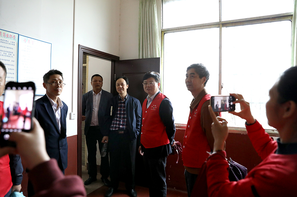 衡陽幼高?！傲羰貎和P(guān)愛工程”第二批結(jié)對幫扶起航