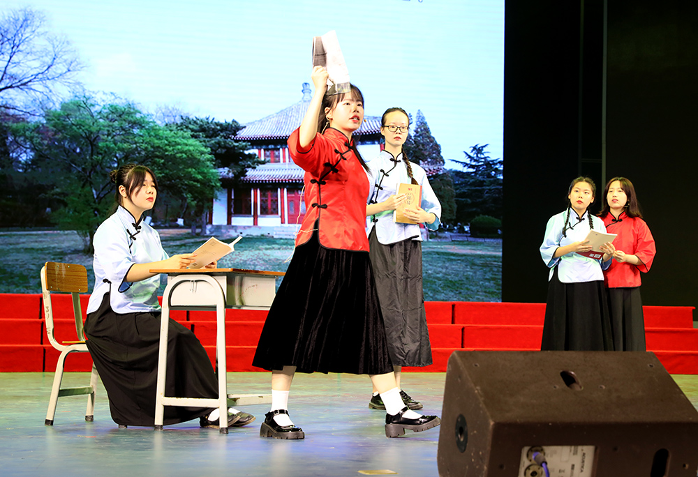 衡陽幼高專舉行慶祝第37個(gè)教師節(jié)表彰大會(huì)