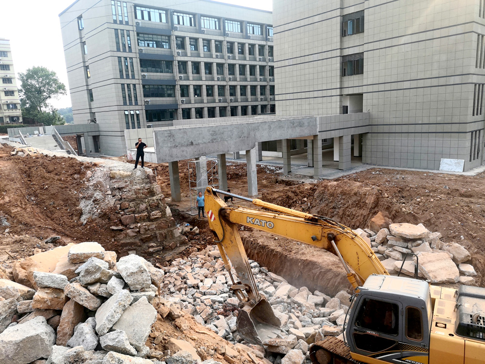 衡陽幼高專主要領導調度推進新校區(qū)一期工程建設 衡陽幼高專主要領導調度推進新校區(qū)一期工程建設