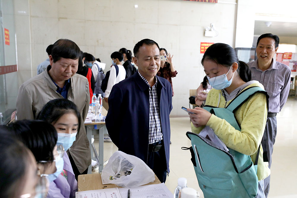 金秋十月，溫情迎新——衡陽幼高專喜迎2021級高招大專新生