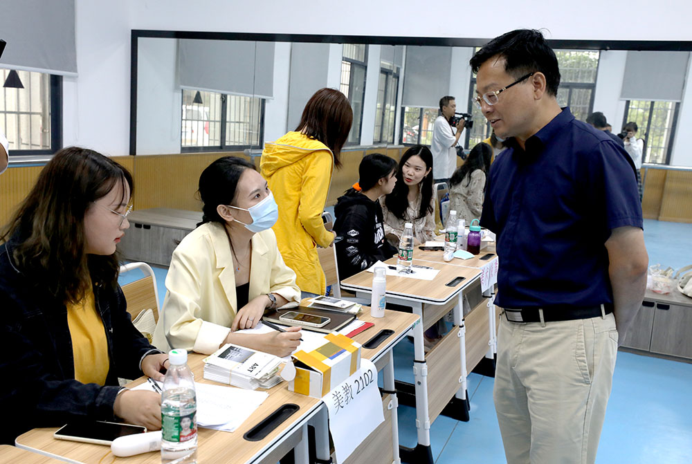 金秋十月，溫情迎新——衡陽幼高專喜迎2021級高招大專新生