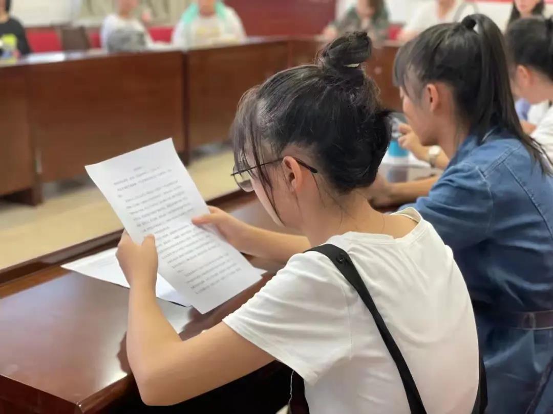 愛我國(guó)防，愛我中華！