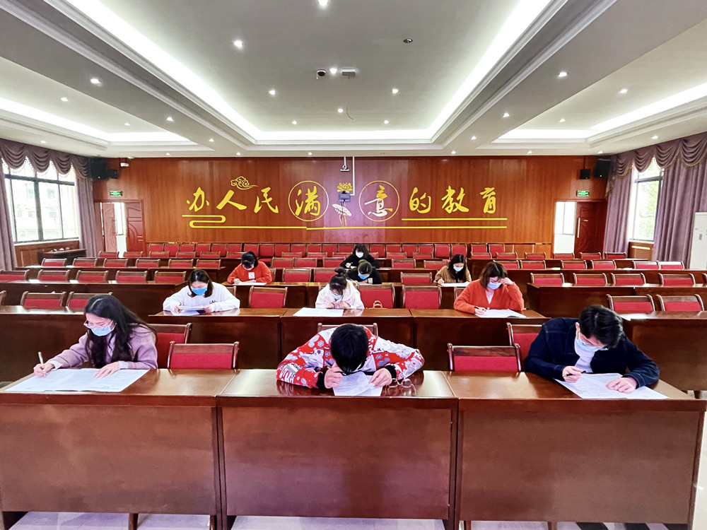 衡陽(yáng)幼兒師范高等專(zhuān)科學(xué)校舉辦第一屆輔導(dǎo)員素質(zhì)能力大賽