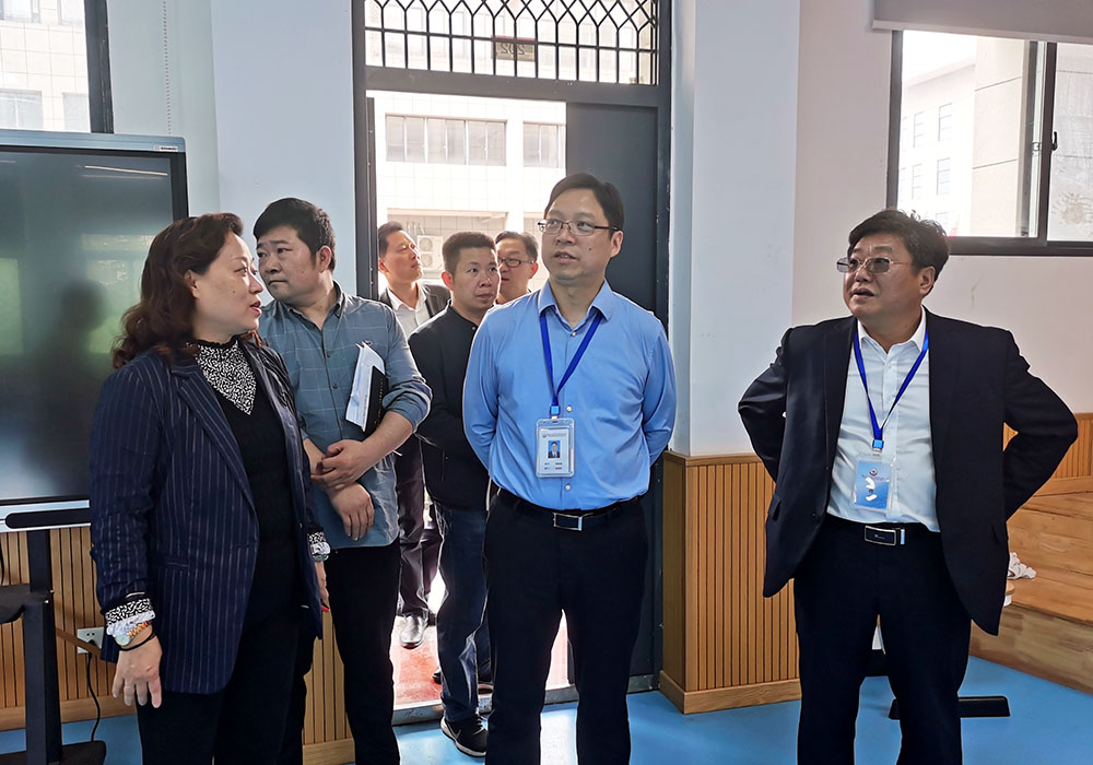 李來清、鄧昌大調(diào)研實訓(xùn)教學(xué)安全工作