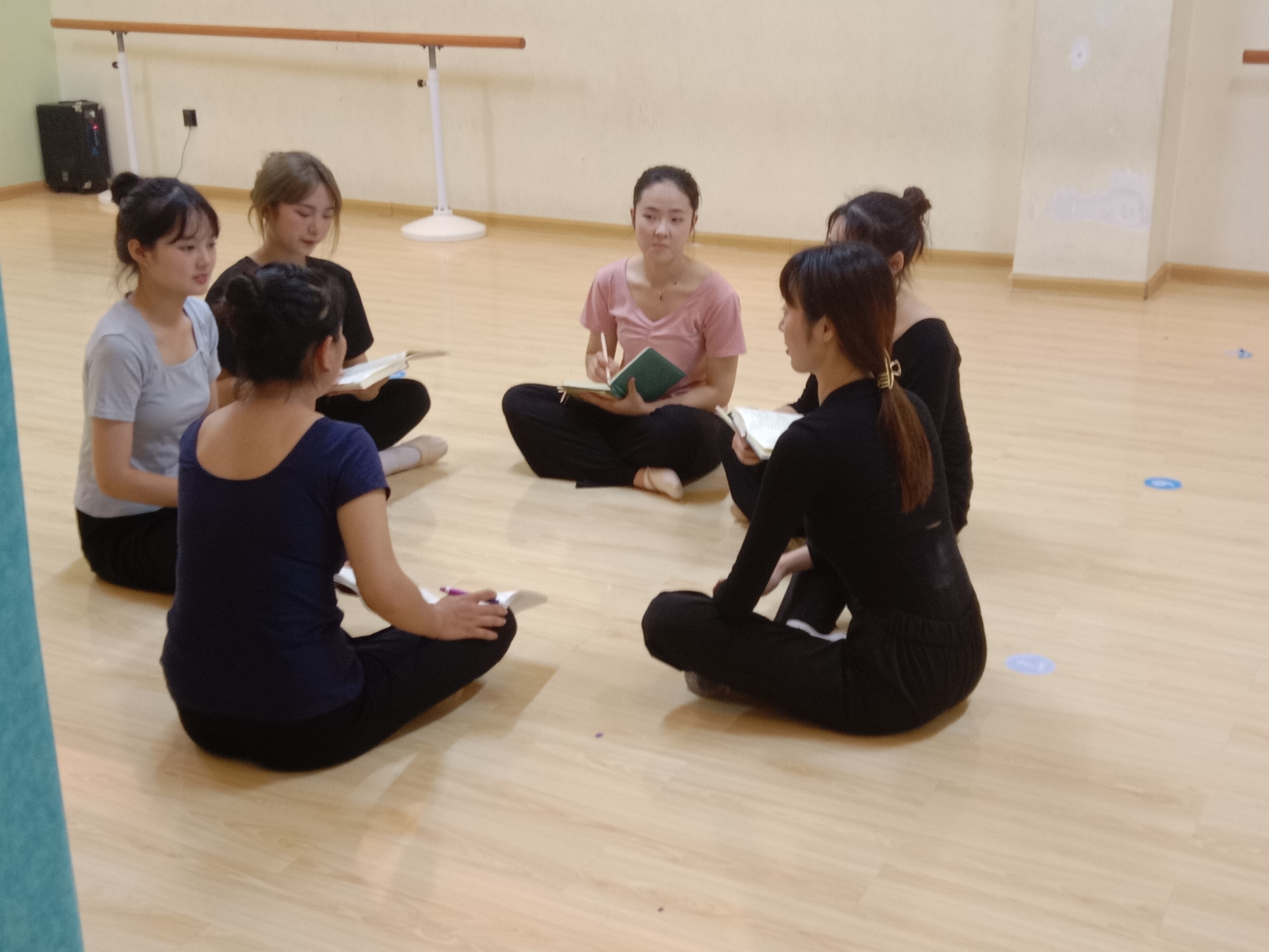 我校組織師生進(jìn)行創(chuàng)業(yè)實(shí)踐活動(dòng) 我校組織師生進(jìn)行創(chuàng)業(yè)實(shí)踐活動(dòng)