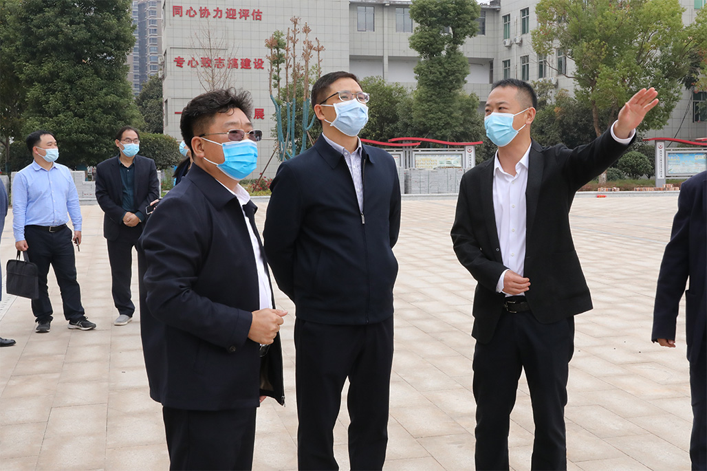 湖南省教育廳職成處處長崔書芳來我校調(diào)研指導(dǎo)工作 湖南省教育廳職成處處長崔書芳來我校調(diào)研指導(dǎo)工作