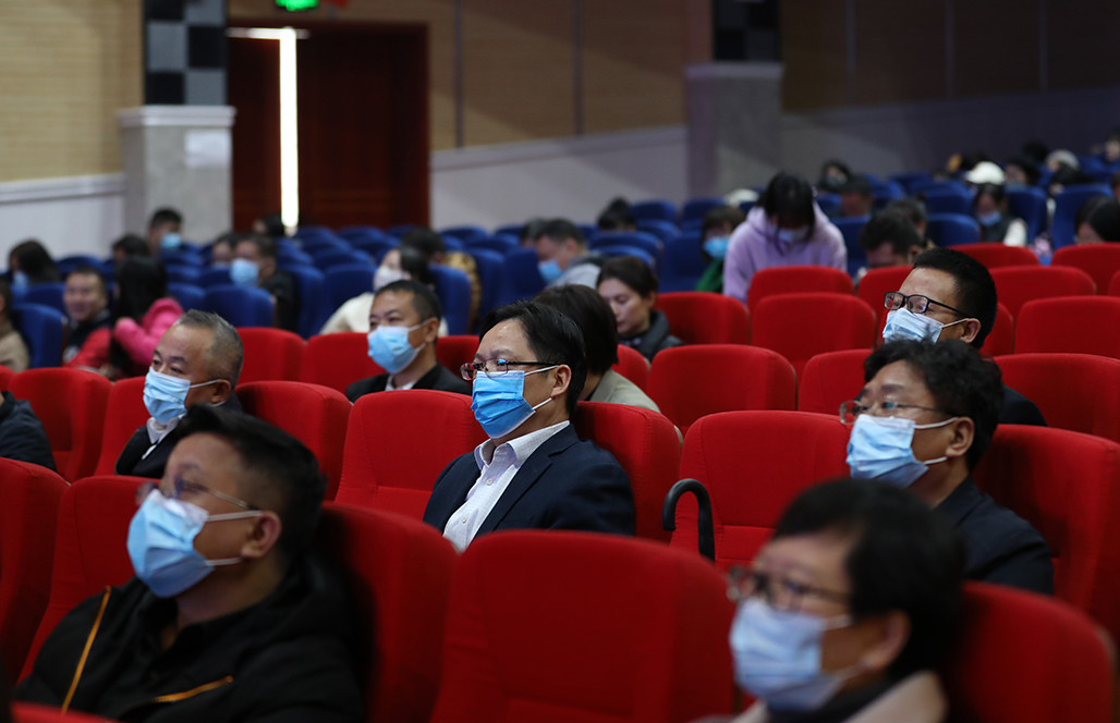 衡陽(yáng)幼兒師范高等專科學(xué)校召開學(xué)習(xí)貫徹 黨的二十大精神省委宣講團(tuán)報(bào)告會(huì)