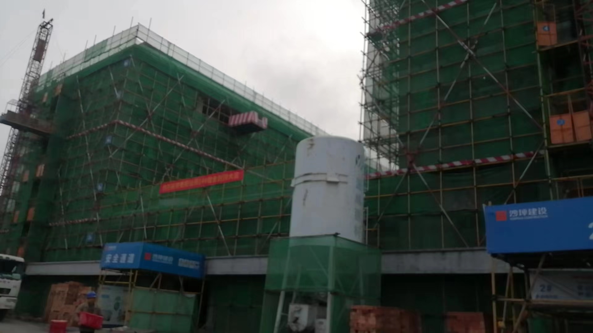 衡陽幼兒師范高等?？茖W(xué)校14#學(xué)生宿舍順利封頂