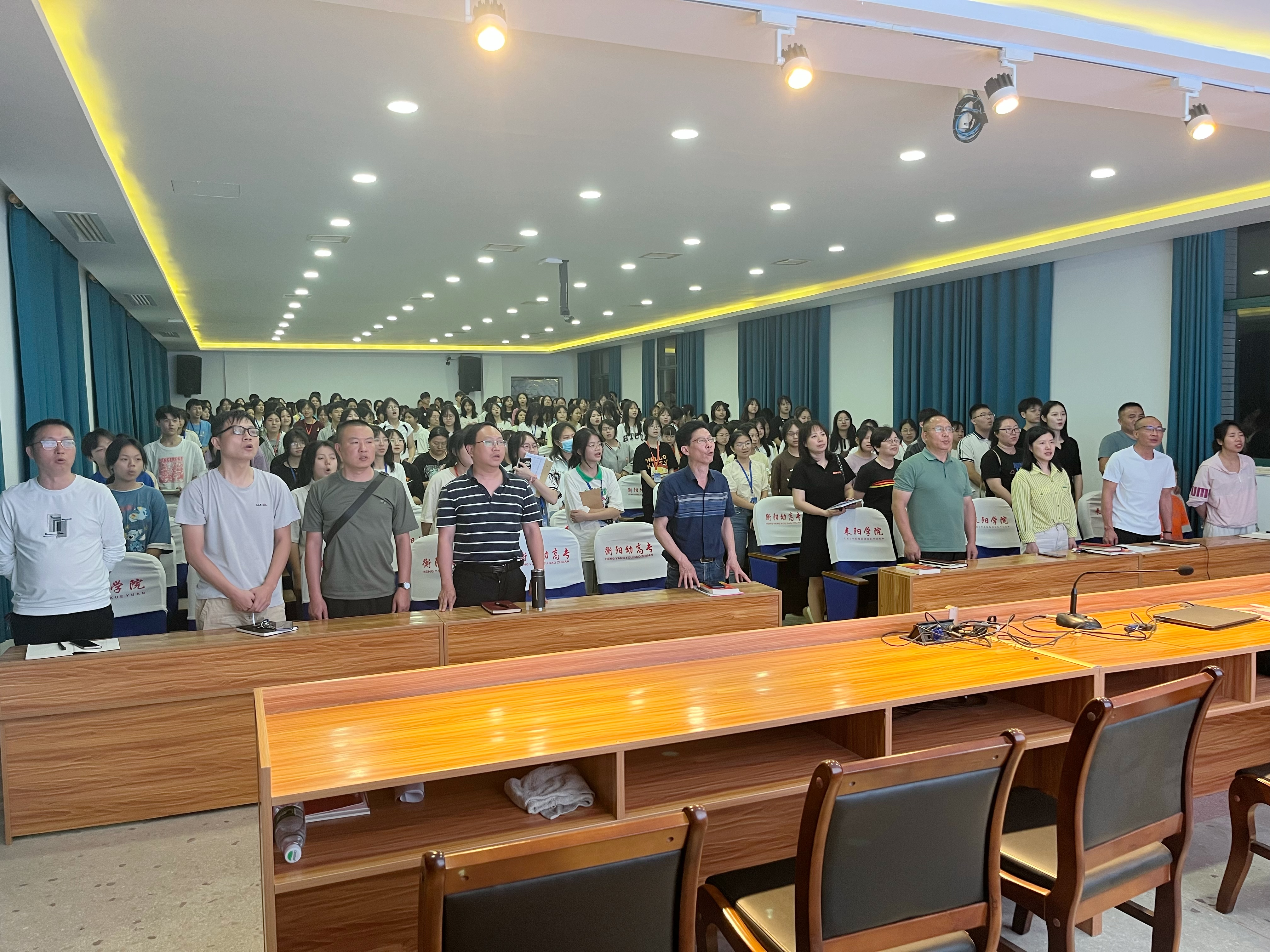 以黨建促團(tuán)建，將主題教育走深走實