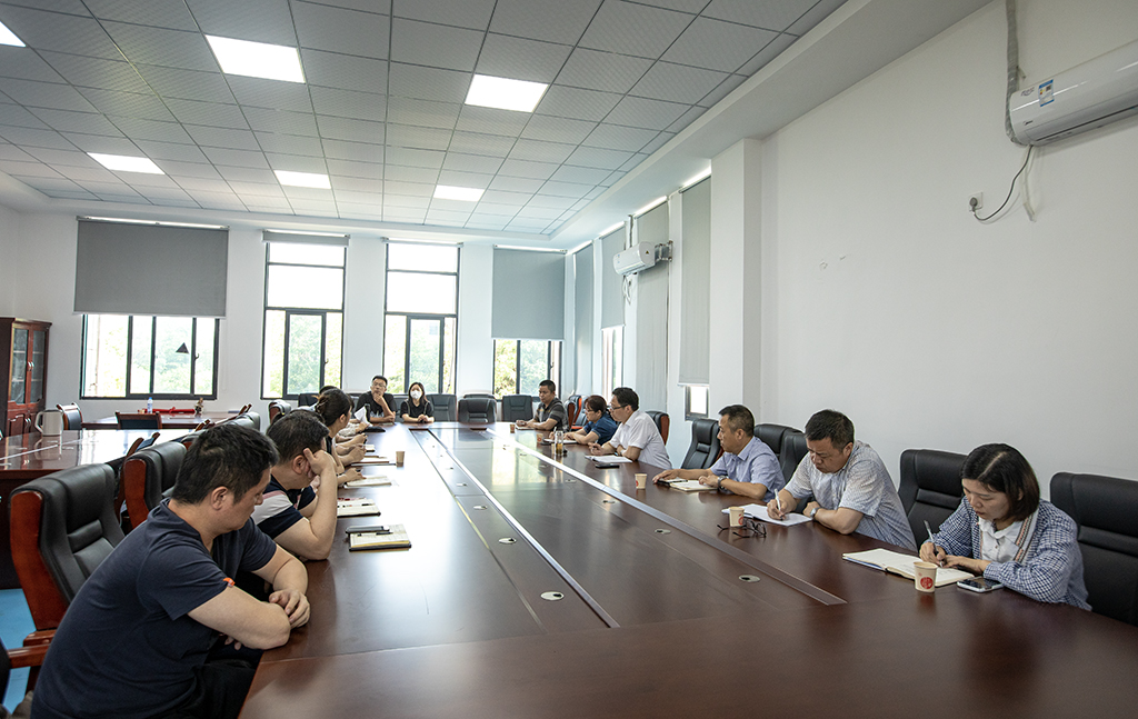 李來清調(diào)研藝術(shù)系基層黨建工作 李來清調(diào)研藝術(shù)系基層黨建工作